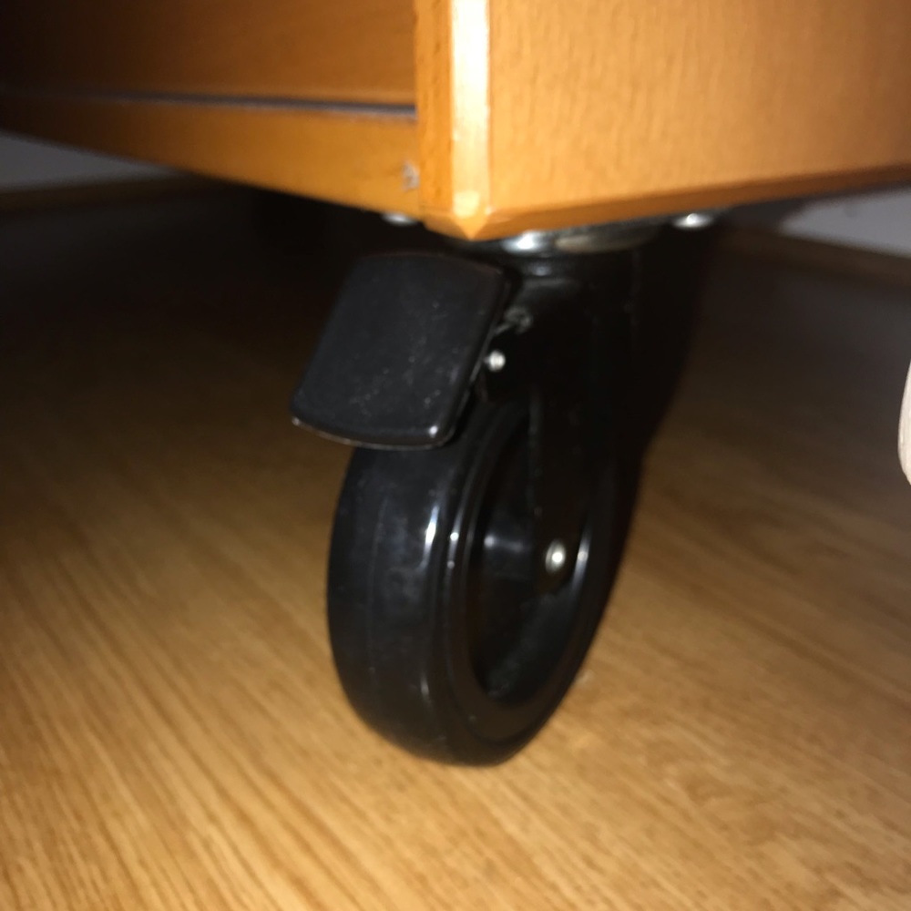 Computer Desk - Picture 4 of 4